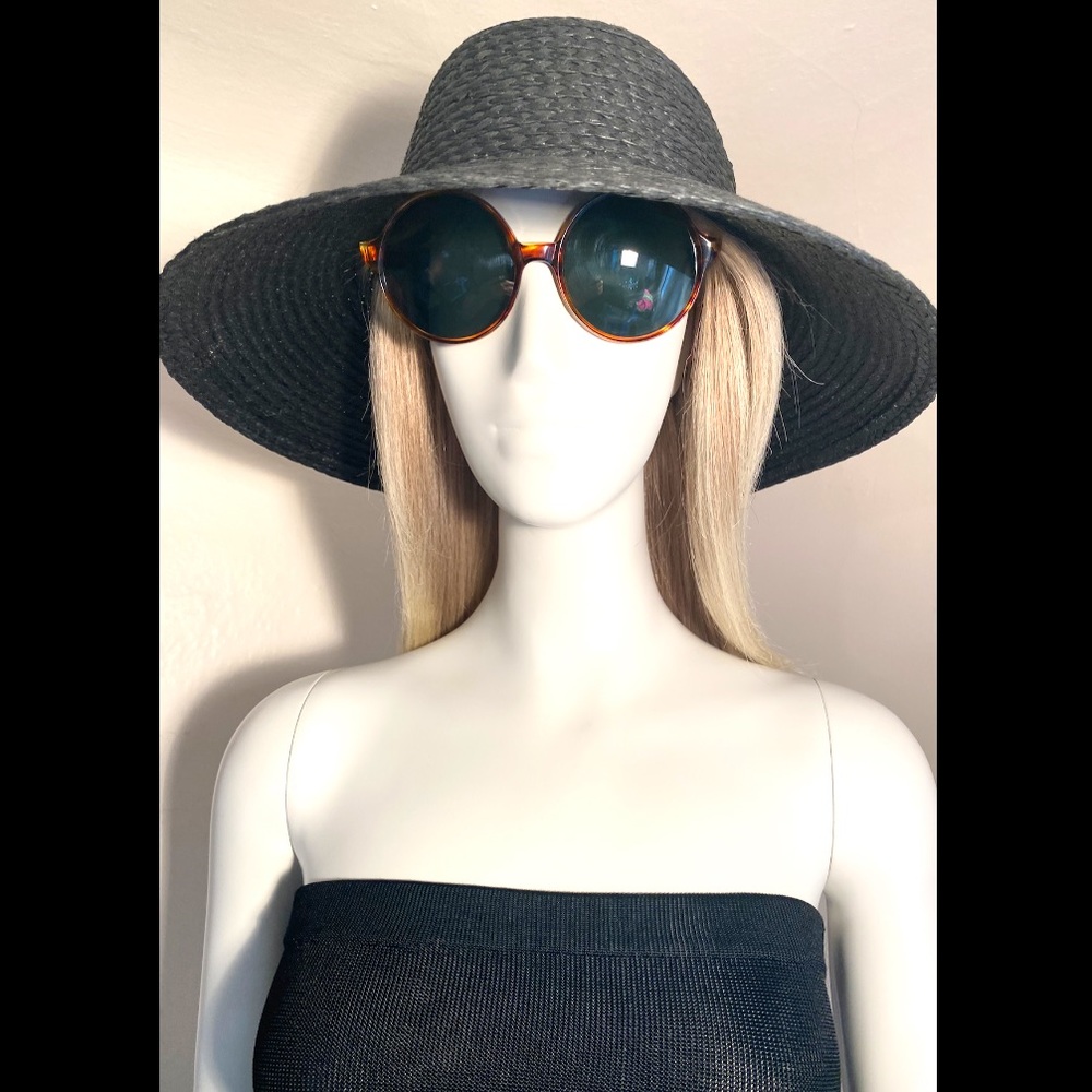 ITALIAN VINTAGE Round Sunnies - Made In Italy